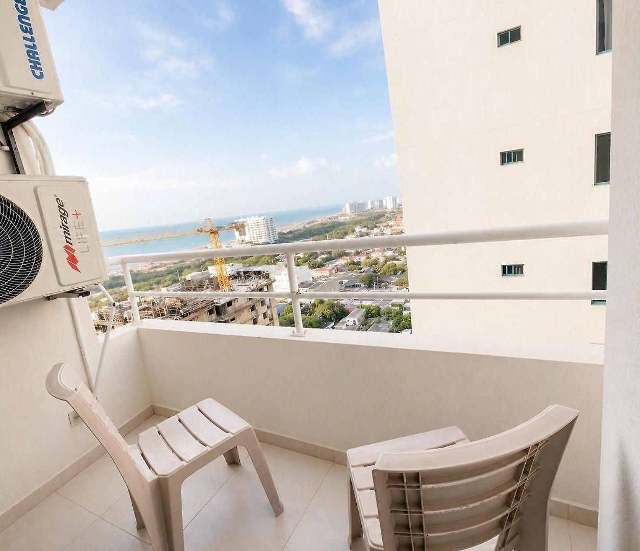 Prime Tower Vista Al Mar Con Piscina
